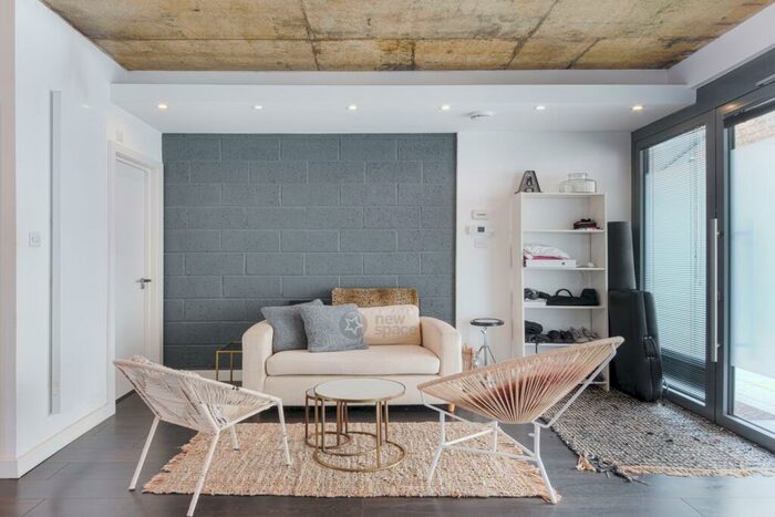 1 Bedroom Apartment To Rent In Soda Studios, Kingsland Road, Haggerston, E8