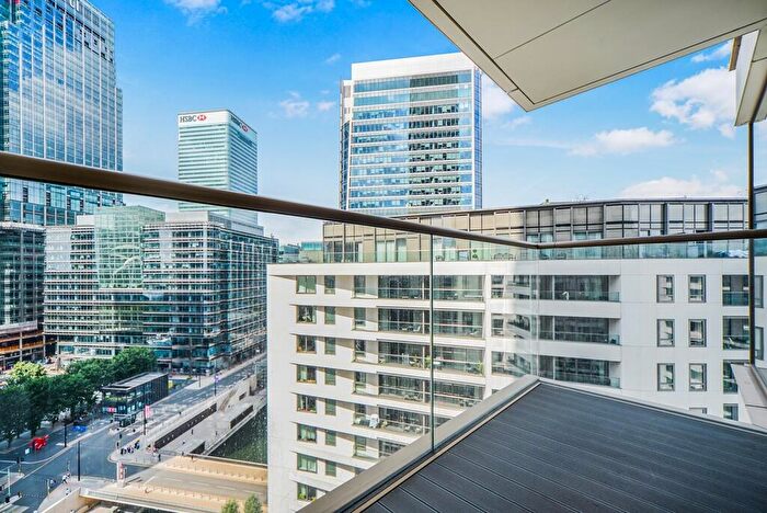 2 Bedroom Apartment To Rent In Park Drive London, E14