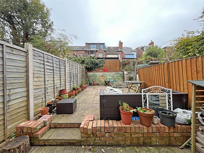 4 Bedroom Terraced House To Rent In Sherbrooke Road, Carrington, Nottingham, NG5