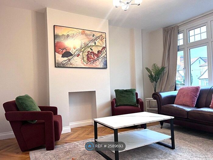 3 Bedroom Terraced House To Rent In Aviemore Way, Beckenham, BR3