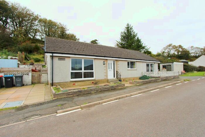 4 Bedroom Bungalow For Sale In 'goldowen' Main Street, Sandhead, DG9
