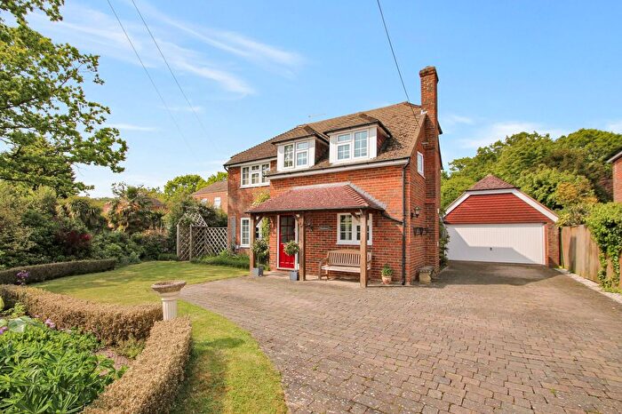 4 Bedroom Detached House For Sale In Frensham Road, Rolvenden Layne, TN17