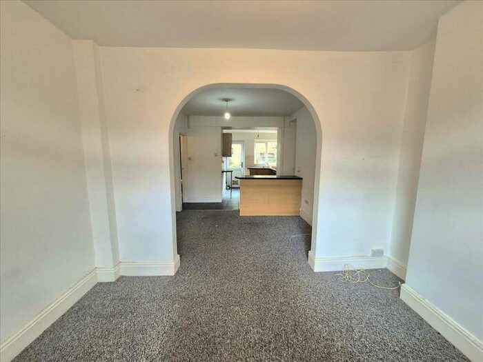 3 Bedroom Terraced House For Sale In Castle Street, Treorchy, CF42