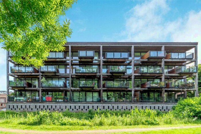 1 Bedroom Apartment To Rent In The Oak Building, Kingfisher Way, Cambridge, CB2