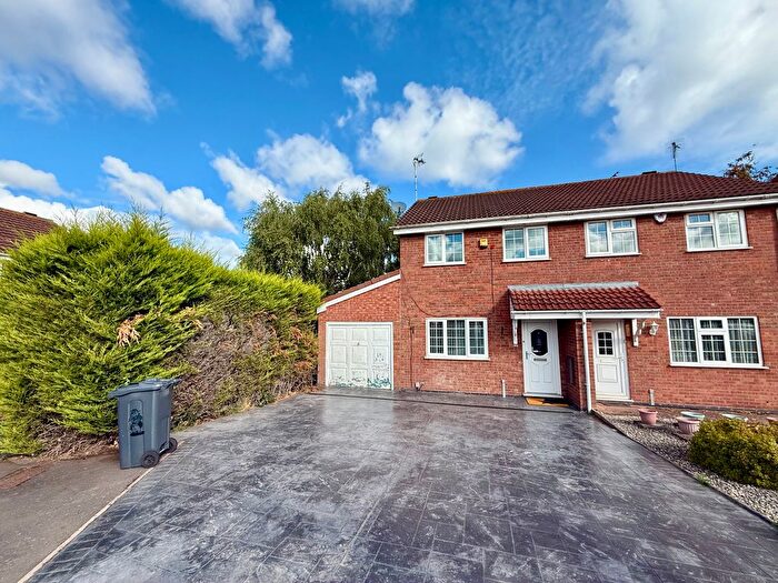 3 Bedroom Property To Rent In Walsh Grove, Birmingham, B23