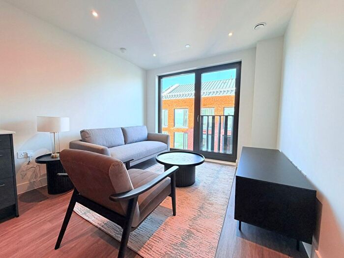 1 Bedroom Flat To Rent In Ashted Wharf, Glasswater Locks, Birmingham, B4