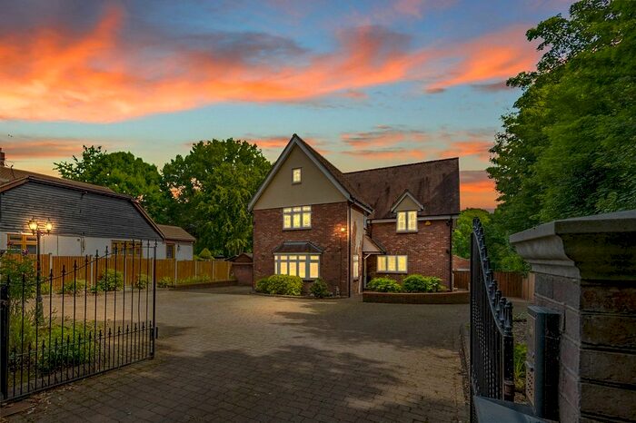 5 Bedroom Detached House For Sale In Brock Hill, Runwell, Wickford, Essex, SS11