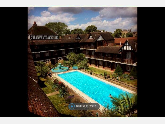 Studio To Rent In Brixton Hill, London, SW2