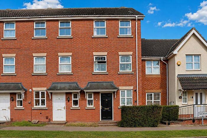 4 Bedroom Town House For Sale In Wainwright Avenue, Hamilton, Leicester, LE5