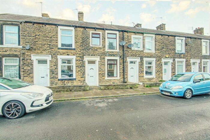 3 Bedroom Terraced House To Rent In James Street, Earby, BB18