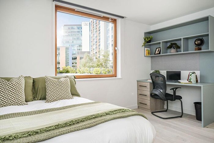 Studio To Rent In Boston Park Road, Brentford, TW8