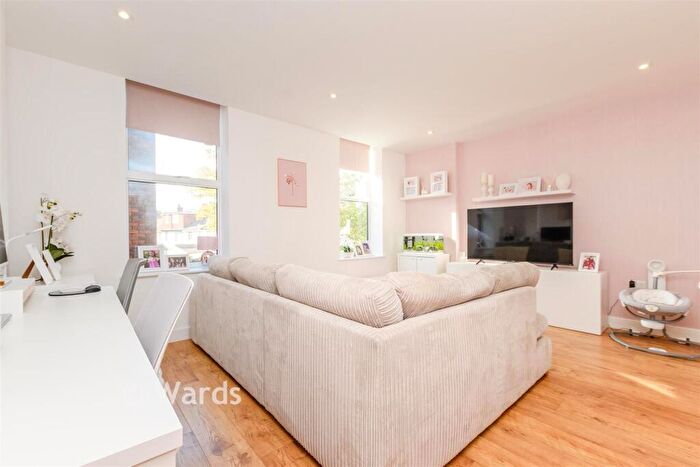 2 Bedroom Apartment For Sale In Elmcroft Road, Petts Wood, Orpington, Kent, BR6