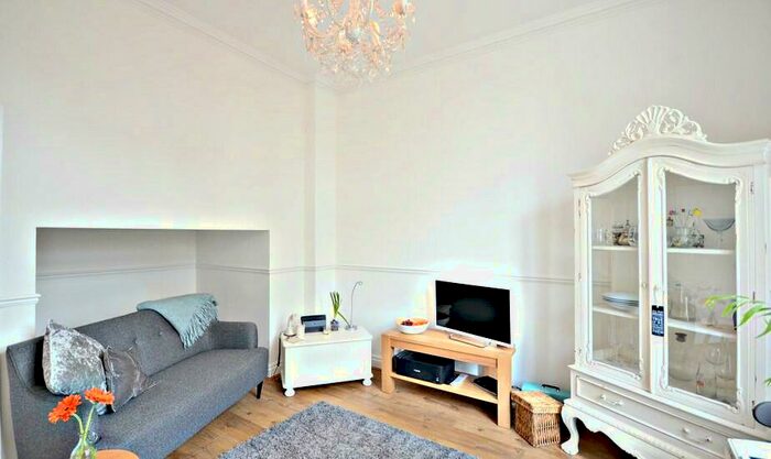 1 Bedroom Apartment To Rent In Upton Park, Slough, SL1