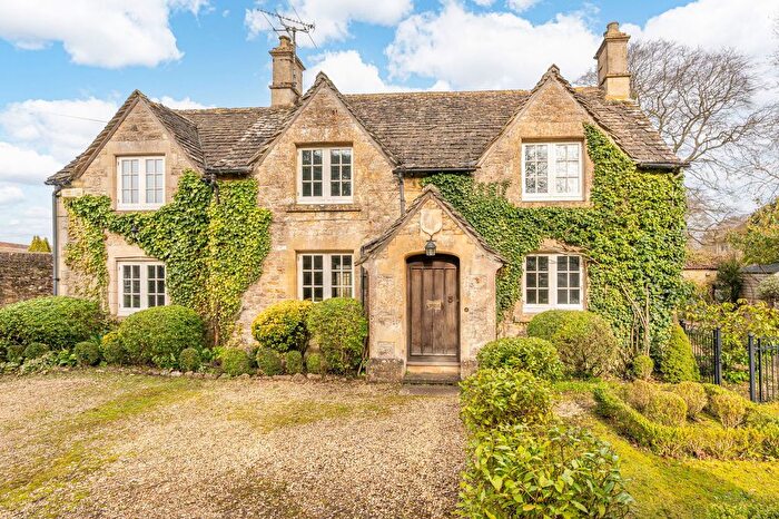 3 Bedroom Detached House For Sale In The Street, Grittleton, SN14