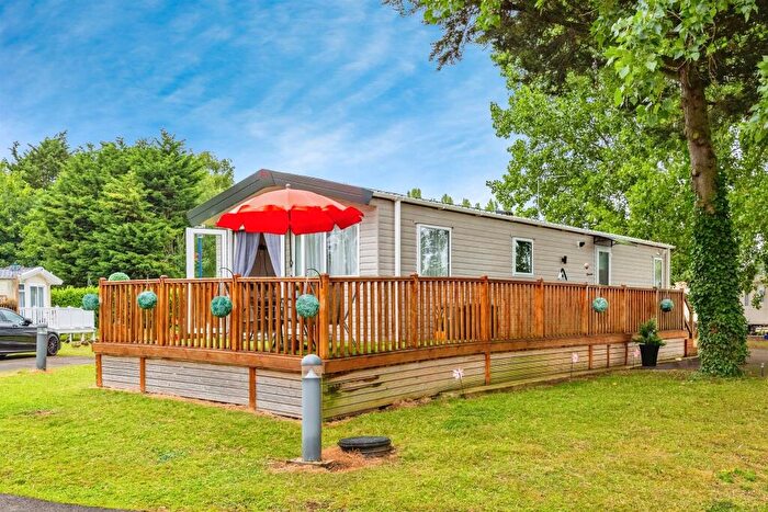 3 Bedroom Caravan To Rent In Crow Lane, Little Billing, Northampton, NN3