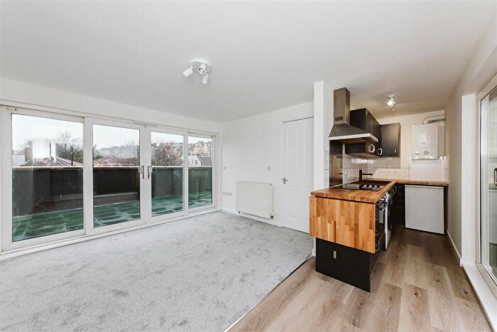 2 Bedroom Flat For Sale In Magdalene Place | St Werburghs, BS2