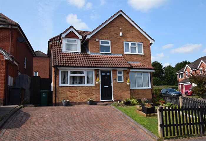 3 Bedroom Detached House For Sale In Hilton Close, Newhall, Swadlincote, DE11
