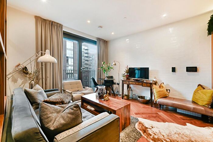 Studio To Rent In Ambassador Building, Embassy Gardens, London, SW11