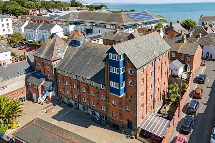 2 Bedroom Apartment To Rent In Weymouth, DT4