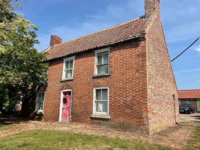 3 Bedroom Detached House For Sale In West Street, Timberland, Lincoln, LN4