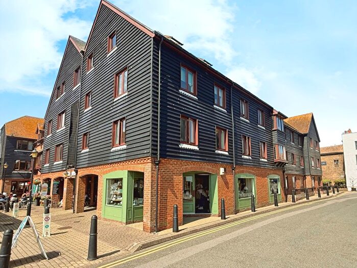 1 Bedroom Flat For Sale In Strand Quay, Strand Court Strand Quay, TN31