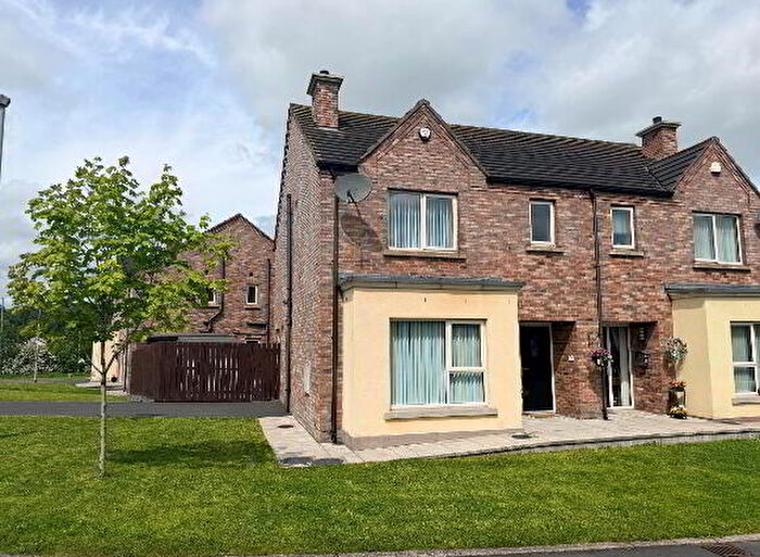 3 Bedroom Semi-Detached House For Sale In Greenan Grove, Banbridge, BT32