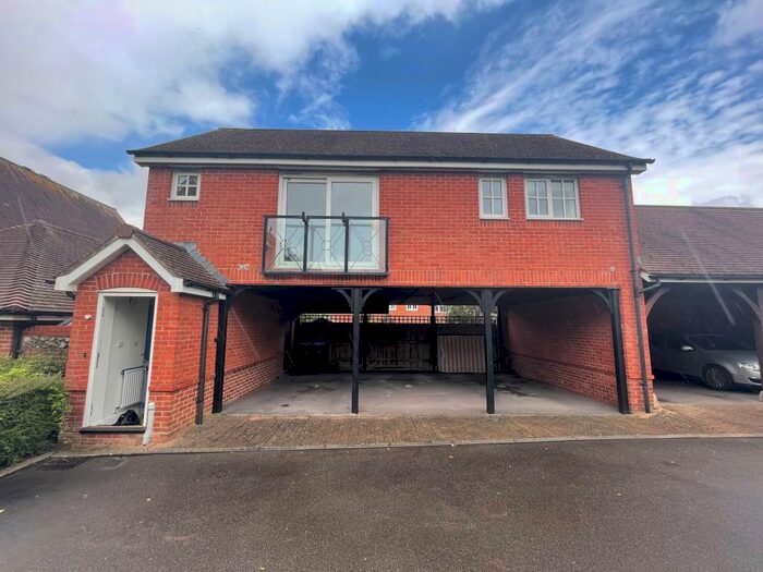 2 Bedroom Detached House To Rent In Pine Walk, Amesbury, Salisbury, SP4