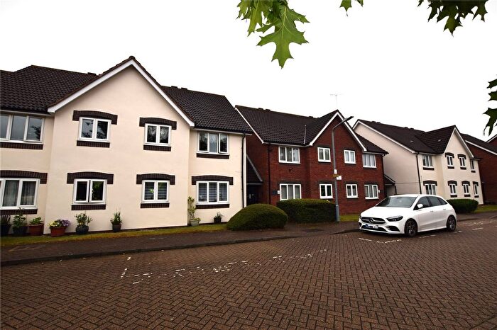 2 Bedroom Flat For Sale In Cunningham Close, Chadwell Heath, RM6