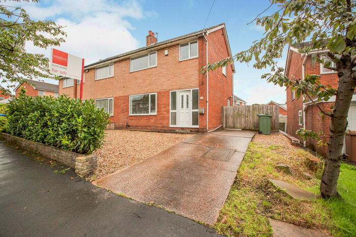 3 Bedroom Semi-Detached House To Rent In Collingwood Road, Chorley, PR7