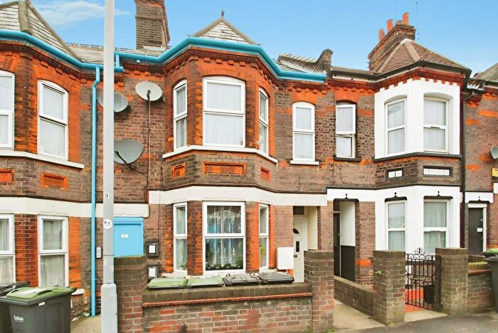 9 Bedroom Flat For Sale In High Town Road, High Town, Luton, LU2