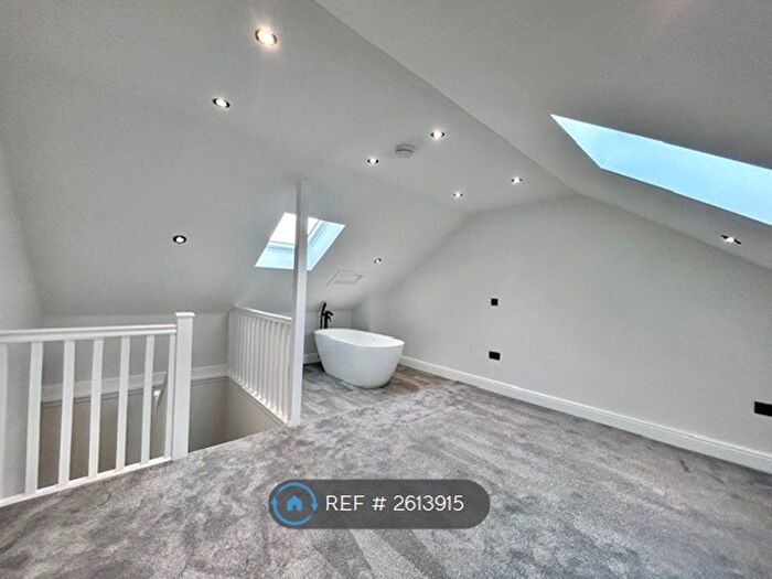 3 Bedroom Terraced House To Rent In Franchise Court, Derby, DE22