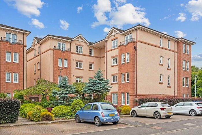 3 Bedroom Flat For Sale In Ellangowan Court, Milngavie, G62