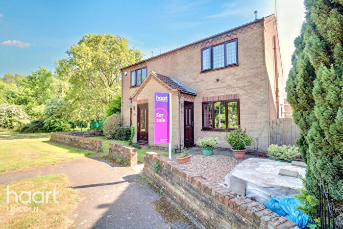 3 Bedroom Semi-Detached House For Sale In Plover Grove, Lincoln, LN6