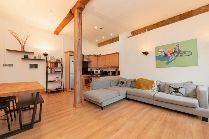 1 Bedroom Flat To Rent In Maltings Place, Tower Bridge Road, London, SE1