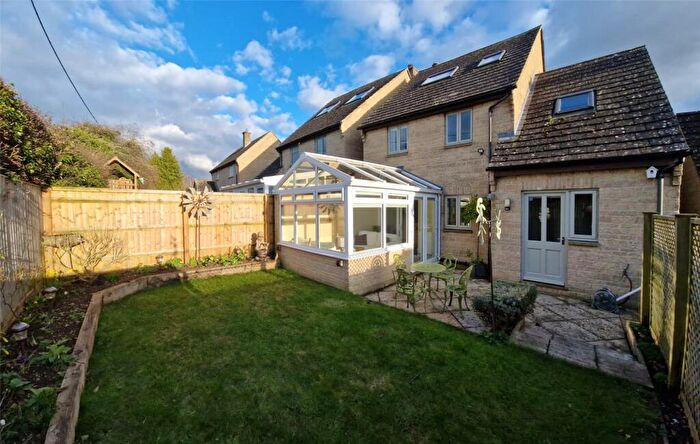 4 Bedroom Detached House For Sale In Stonelee Close, Chadlington, Chipping Norton, Oxfordshire, OX7
