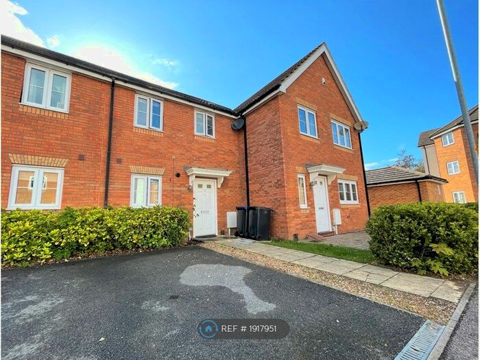 3 Bedroom Terraced House To Rent In Gregory Gardens, Northampton, NN3