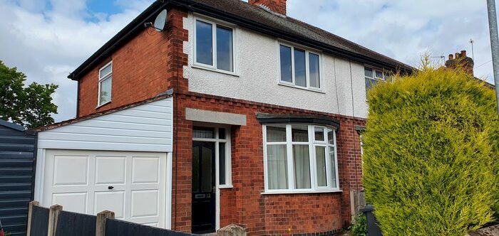 3 Bedroom Property To Rent In Alandene Avenue, Watnall, Nottingham, NG16