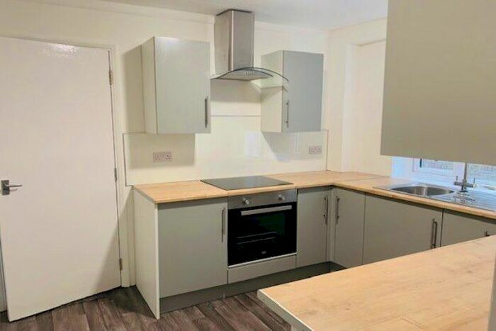 2 Bedroom Flat To Rent In South Parade, Skegness, PE25