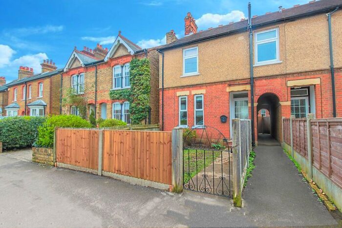 2 Bedroom Terraced House To Rent In Duncombe Road, Bengeo, SG14