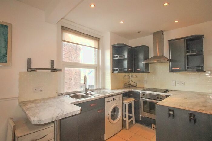 1 Bedroom Flat To Rent In Brent Street, Hendon, NW4