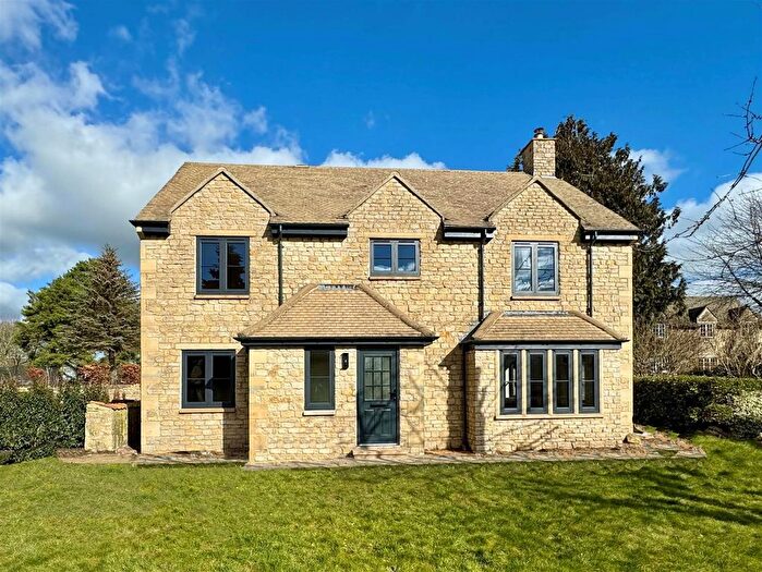 5 Bedroom Detached House To Rent In Bulwick, Corby, NN17