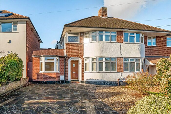 3 Bedroom Semi Detached House For Sale In Domonic Drive, London, SE9