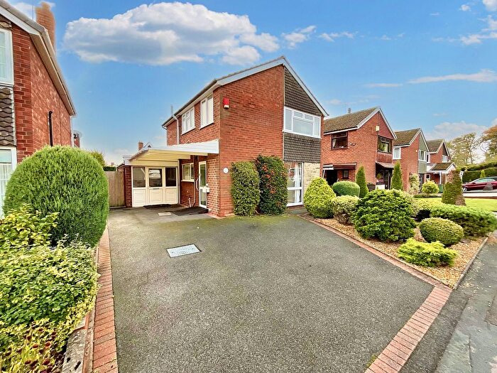 3 Bedroom Detached House For Sale In Copeland Avenue, Tittensor, ST12