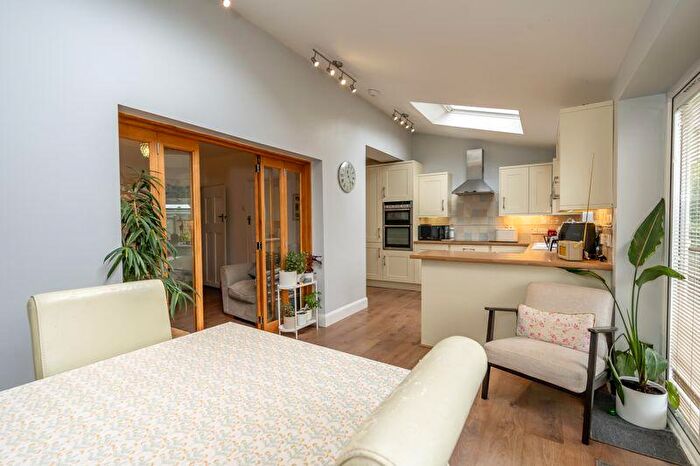 4 Bedroom Semi-Detached House For Sale In Hampshire Avenue, Bognor Regis, PO21