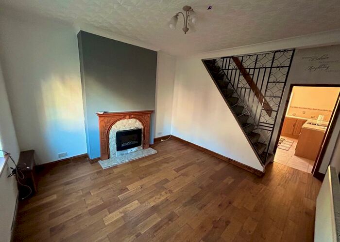 3 Bedroom House To Rent In Princess Road, Goldthorpe, Rotherham, S63