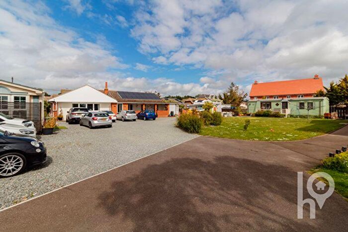 4 Bedroom Detached Bungalow For Sale In Scocles Road, Minster On Sea, ME12