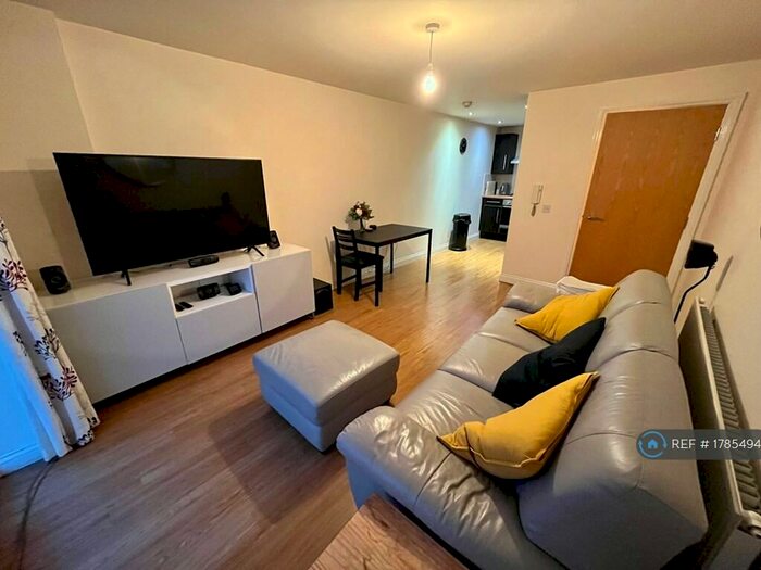 2 Bedroom Flat To Rent In Leylands Road, Leeds, LS2