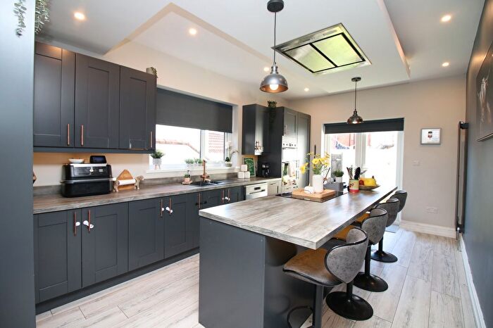 5 Bedroom Terraced House For Sale In Carr Road, Fleetwood, FY7