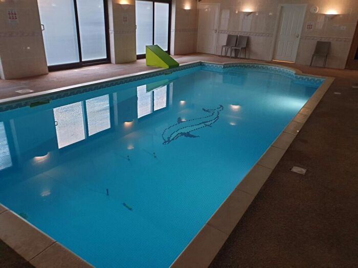 5 Bedroom Flat To Rent In Avenue Road, St Johns Wood, NW8