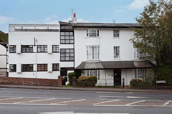 1 Bedroom Flat To Rent In Brighton Road, Redhill, RH1